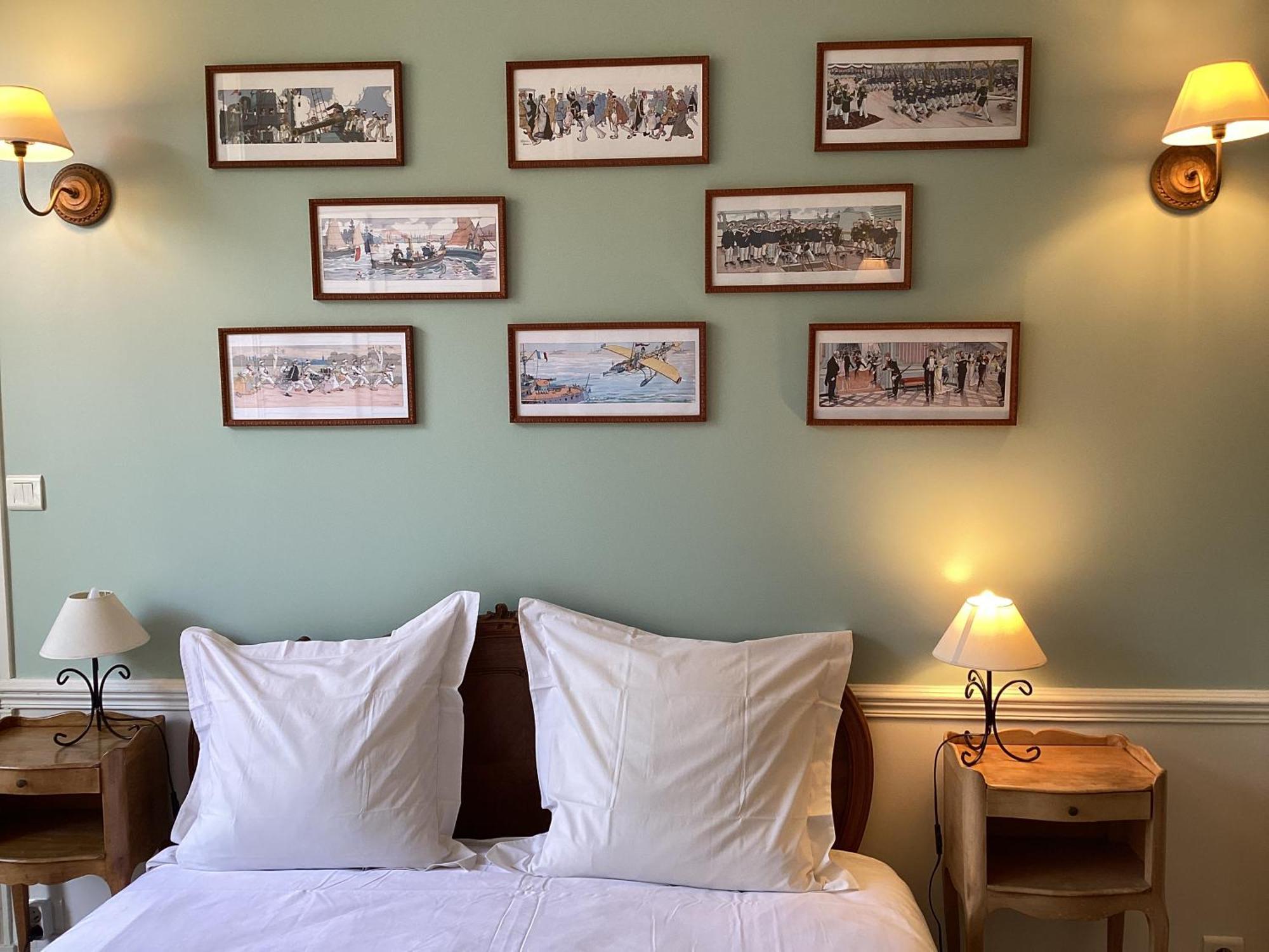 Bed & Breakfast Quartier Champs-elysees 4*