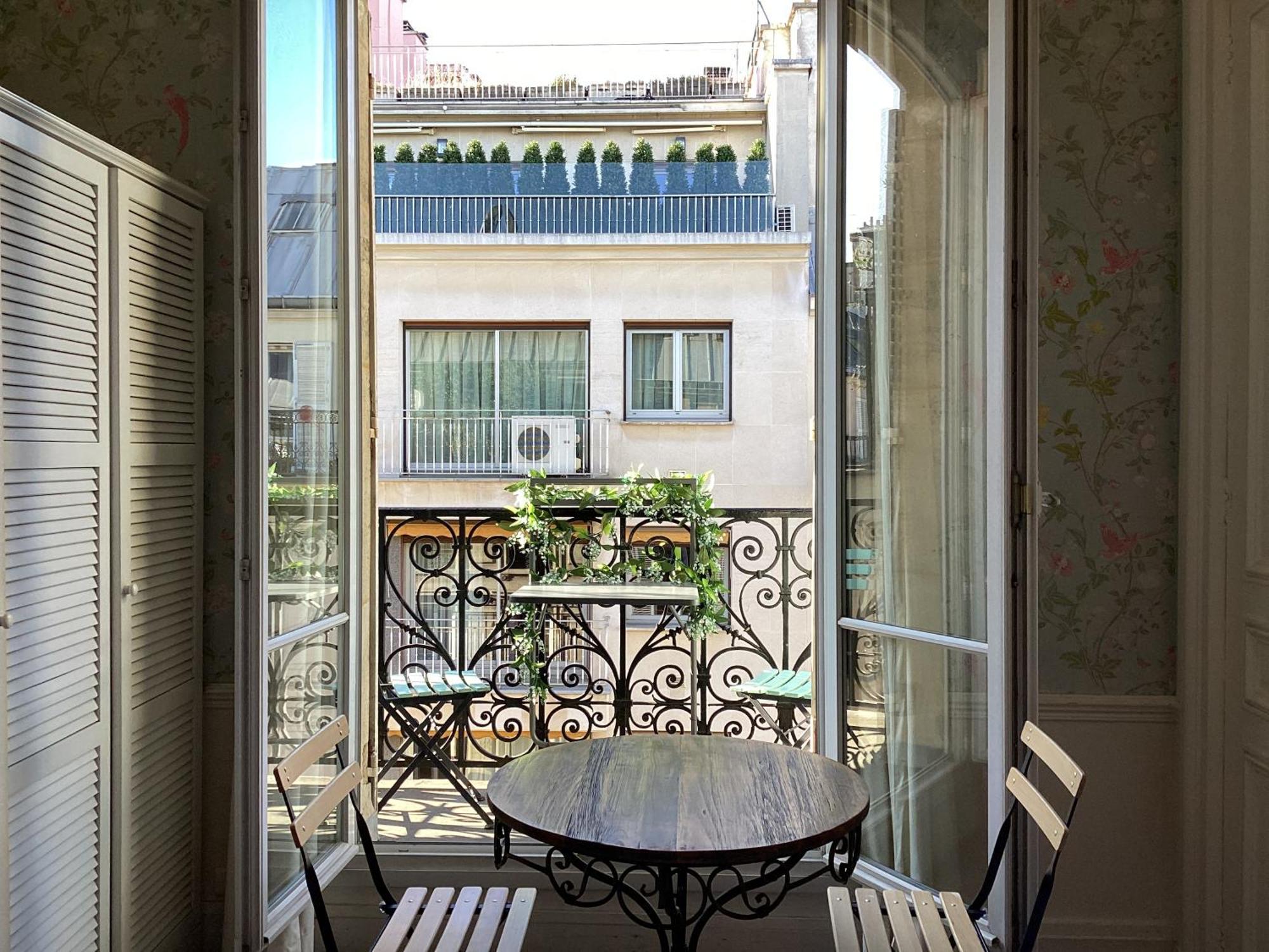 Quartier Champs-elysees 4* Paris