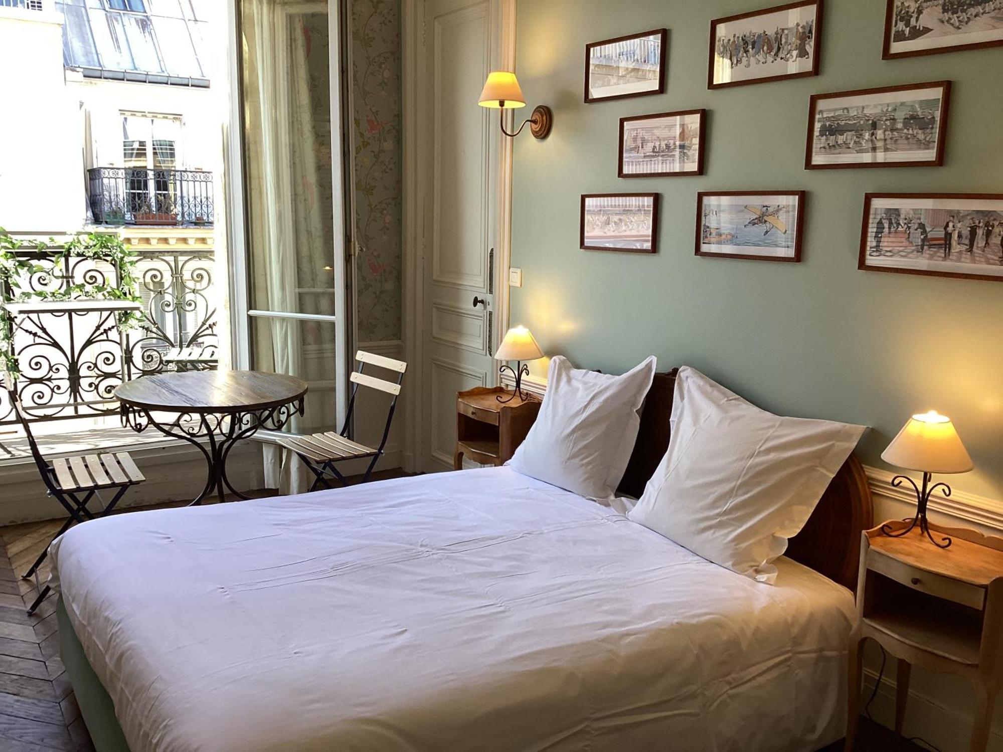 Quartier Champs-elysees Bed & Breakfast Parigi