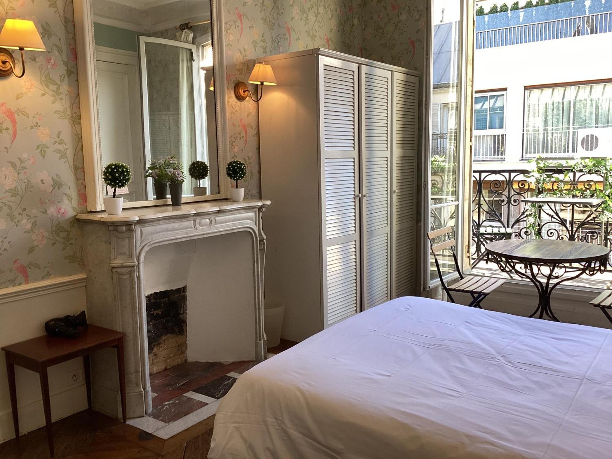 Bed & Breakfast Quartier Champs-elysees Paris