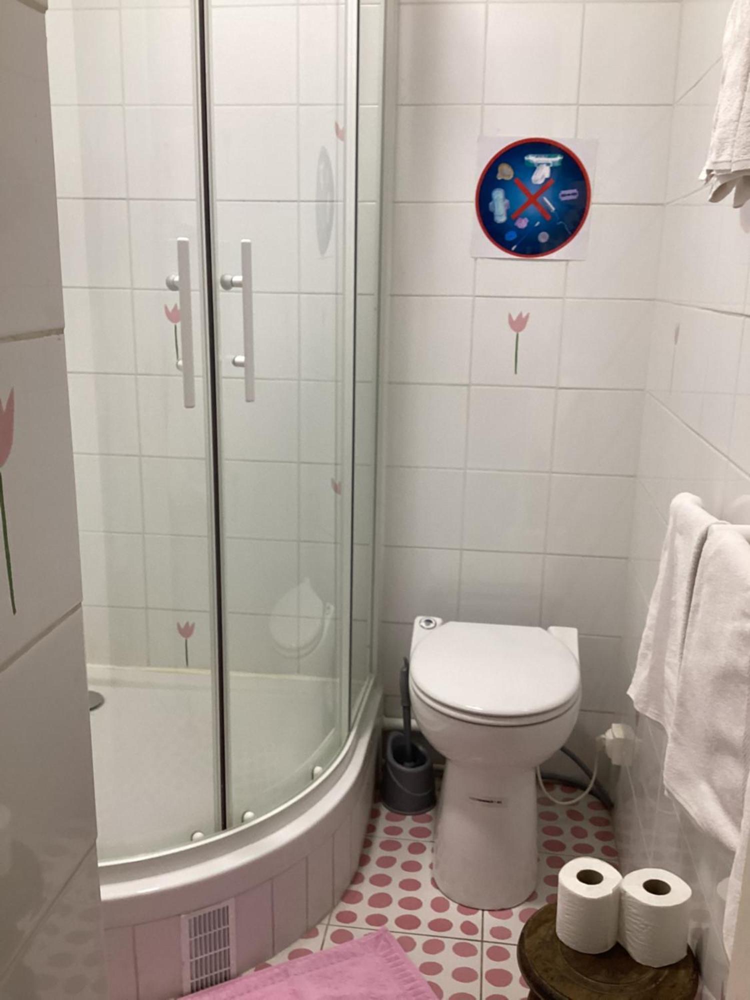 Bed & Breakfast Quartier Champs-elysees 4*