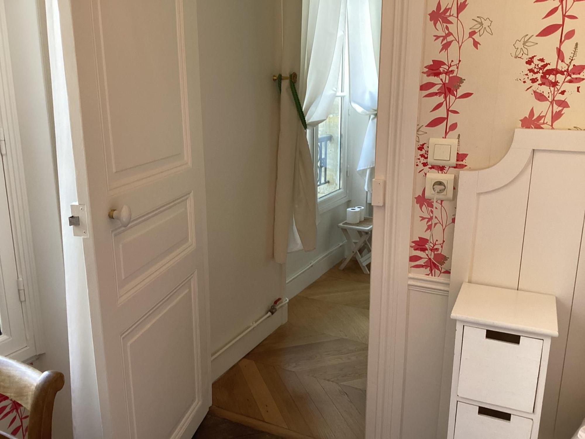 Quartier Champs-elysees 4*