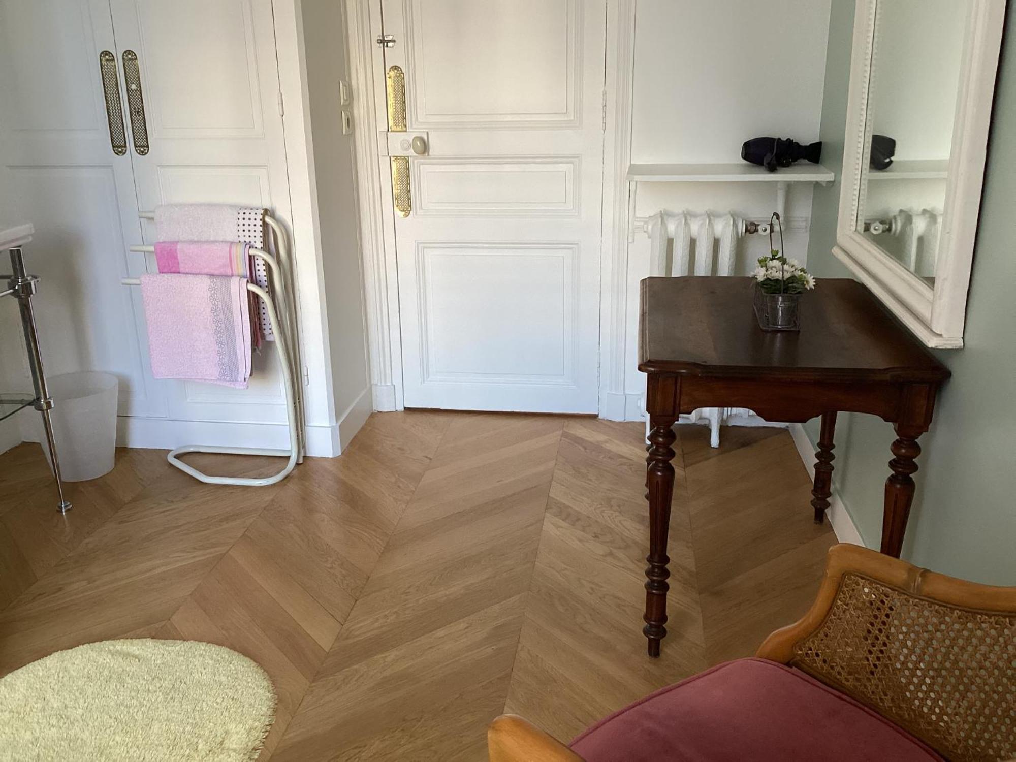 Quartier Champs-elysees 4* Paris