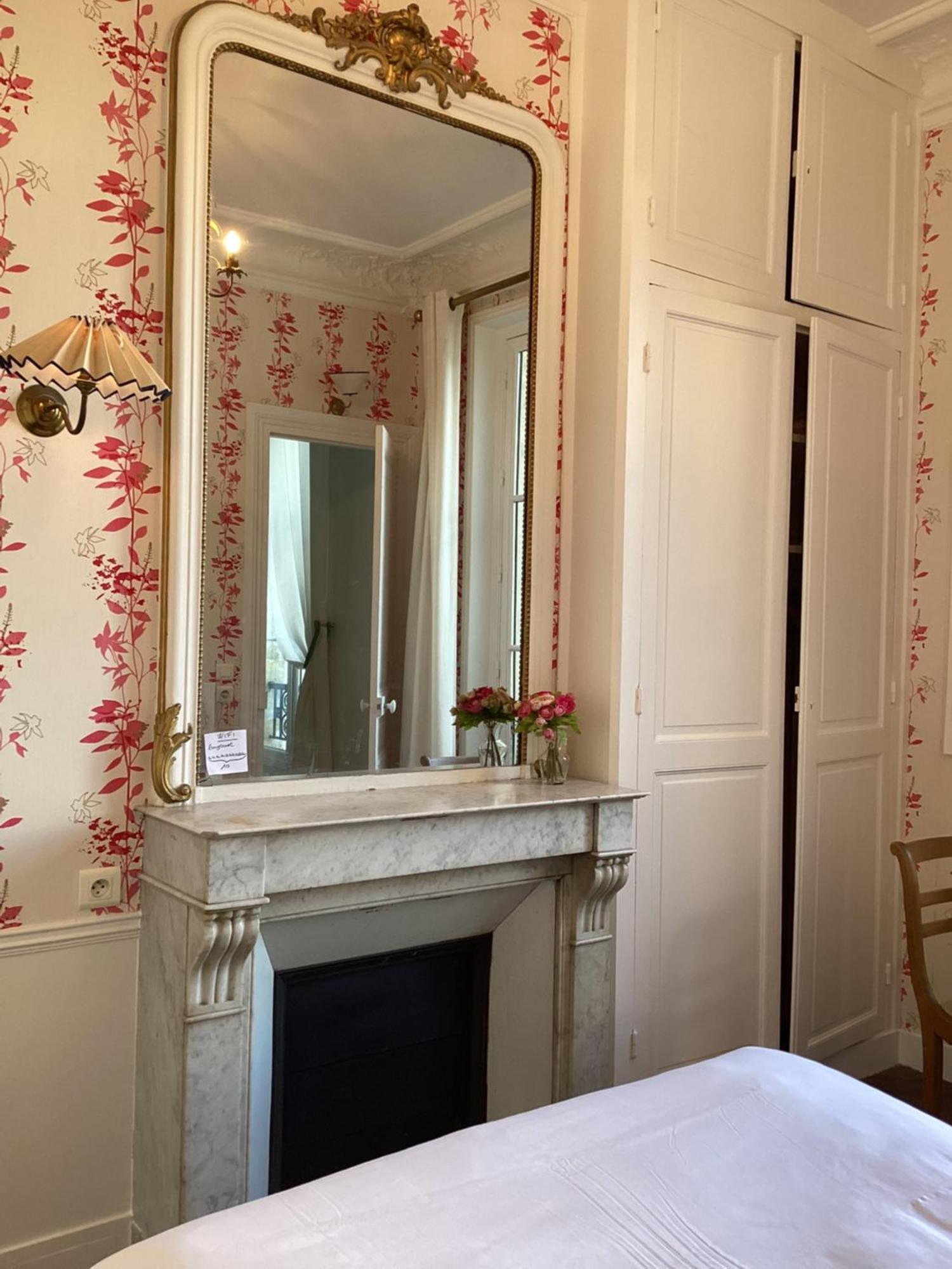 Bed & Breakfast Quartier Champs-élysées